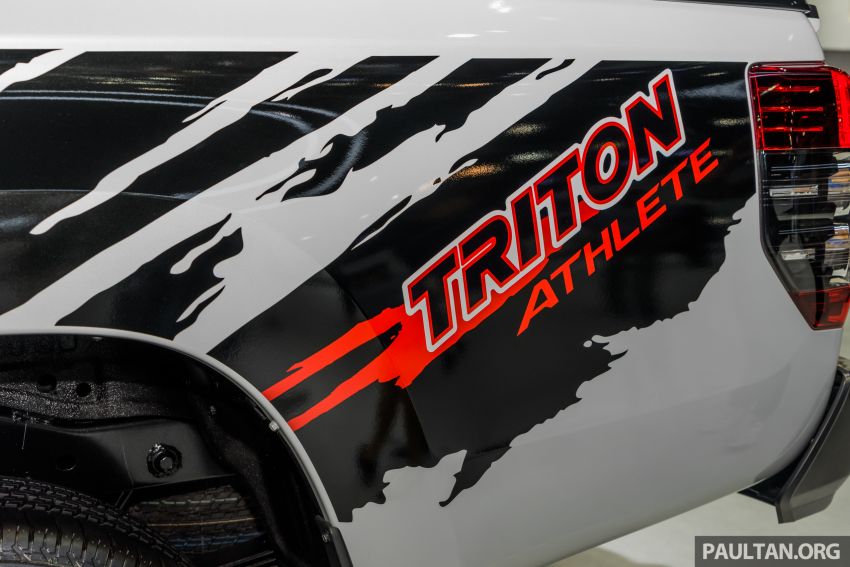 Đề-can riêng của Mitsubishi Triton Athlete 2019 bên sườn