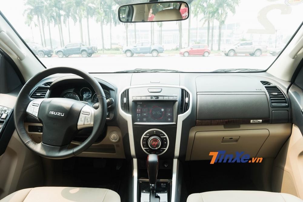 Thiết kế nội thất của Isuzu mu-X
