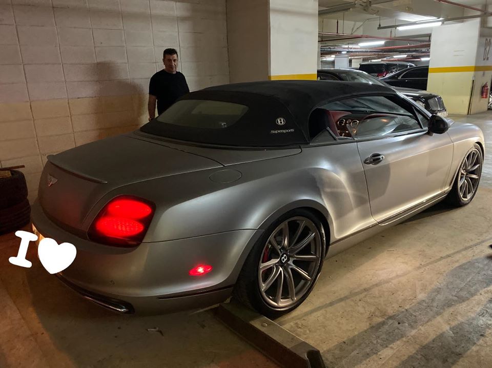 Thiết kế của Bentley Continental Supersports Convertible thế hệ thứ 1 vẫn còn rất mượt mà