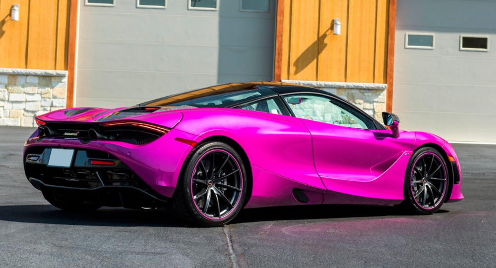 Màu sơn Fux Fuchsia” trên siêu xe McLaren 720S của Michael Fux