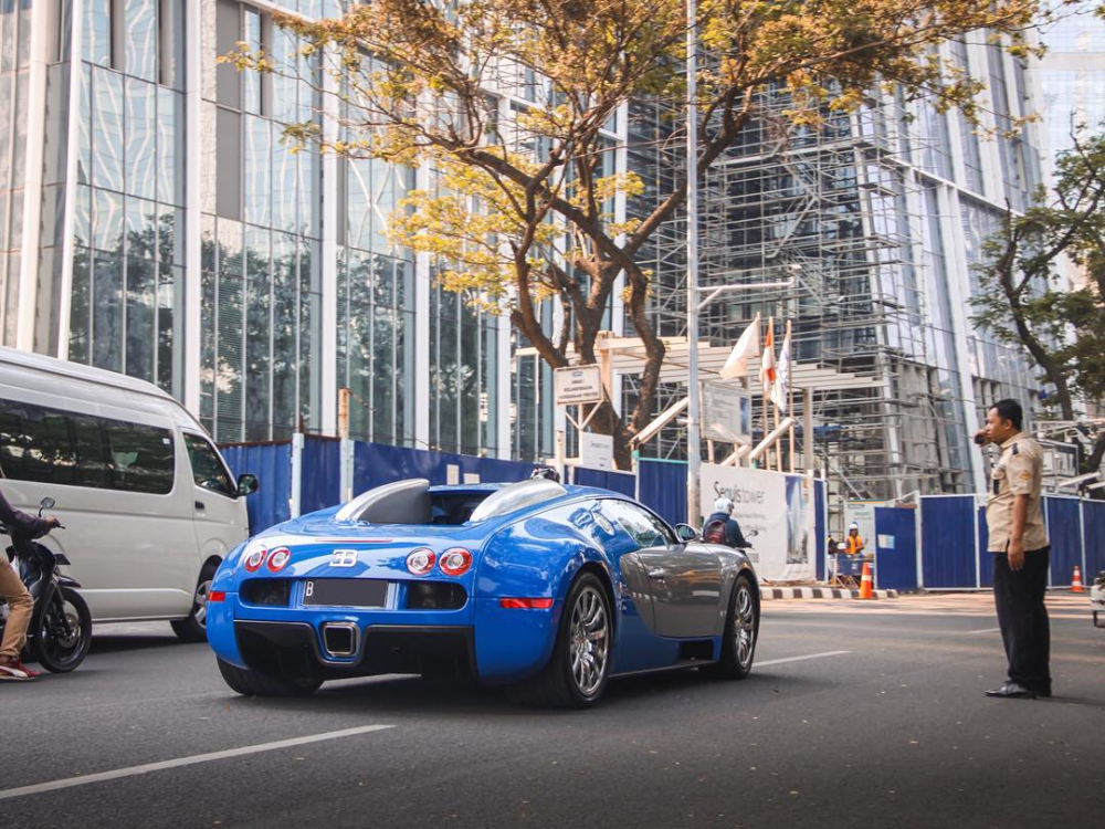 Bugatti Veyron từng là mẫu siêu xe nhanh nhất thế giới Bugatti Veyron từng là mẫu siêu xe nhanh nhất thế giới