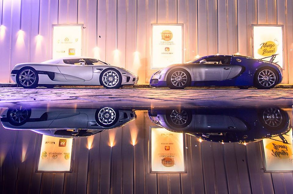 Động cơ đồng hành cùng hộp số sàn 6 cấp cùng hệ dẫn động cầu sau giúp Koenigsegg CCX tăng tốc từ vị trí xuất phát 100 km/h trong thời gian dưới 3 giây trước khi đạt vận tốc tối đa 402 km/h.
