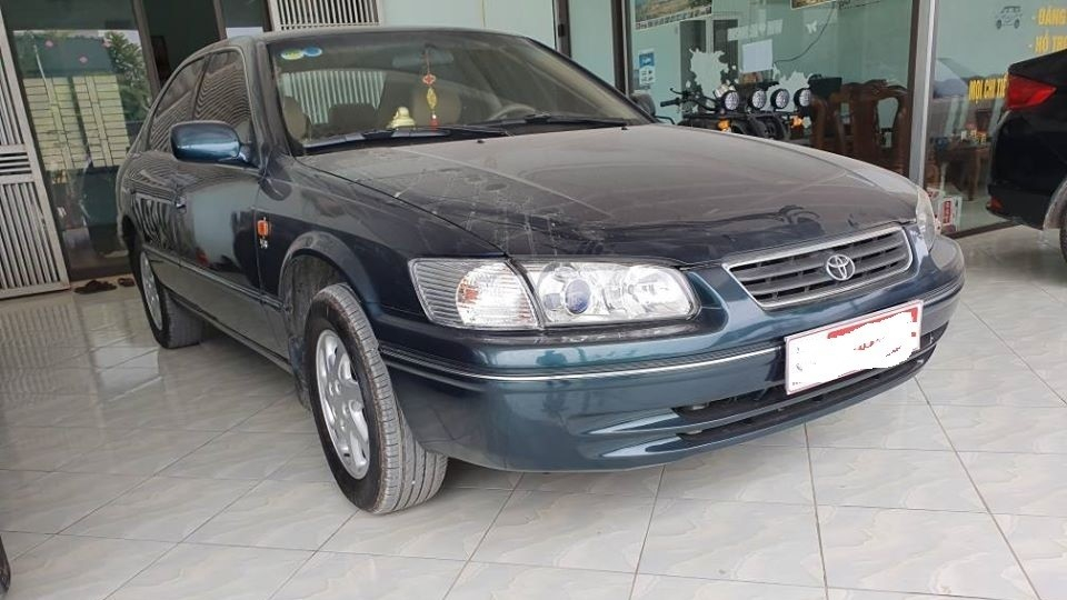 Một chiếc Toyota Camry 2001 vừa được Đảng ủy khối Cơ quan và Doanh nghiệp tỉnh Thừa Thiên Huế rao bán lại với giá từ 186 triệu đồng (Ảnh minh họa)