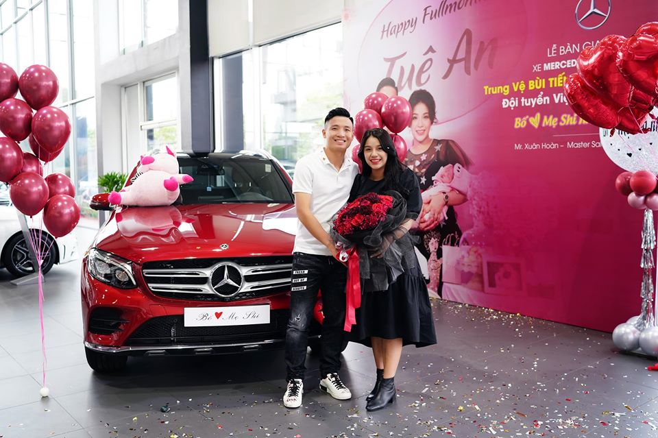 Đây là món quà mà Tiến Dũng tặng cho bà xã Đây là món quà mà Tiến Dũng tặng cho bà xã
