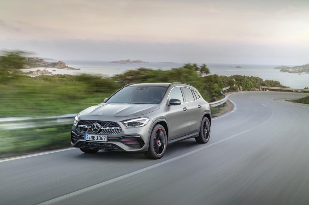 Mercedes-Benz GLA 2021 chính thức trình làng