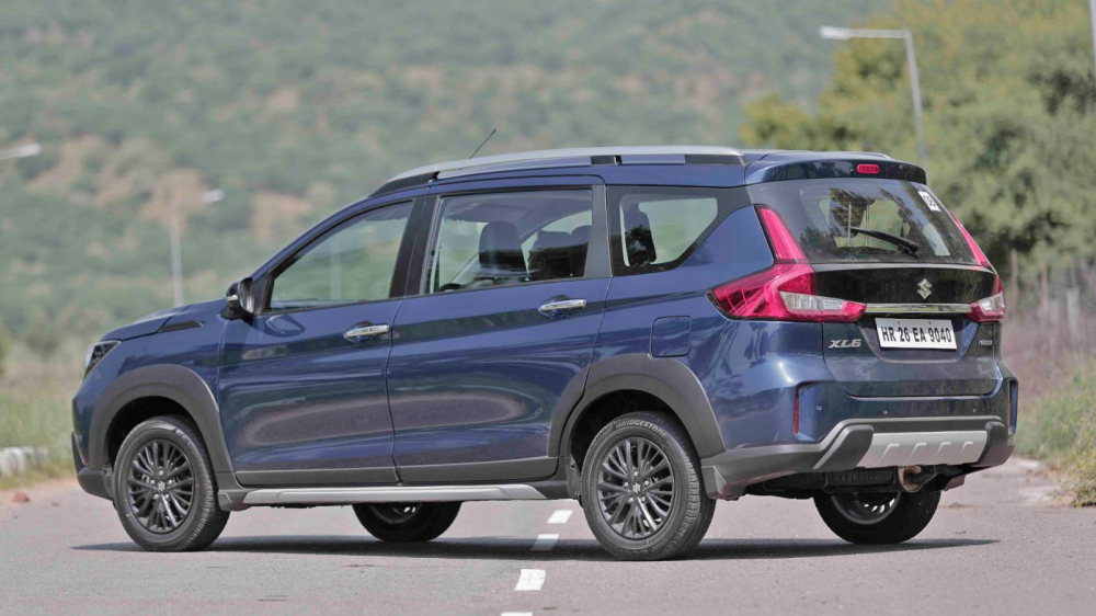 Nếu được đưa về Việt Nam, Suzuki XL7 sẽ có mức giá bán hấp dẫn hơn đối thủ trực tiếp là Toyota Rush