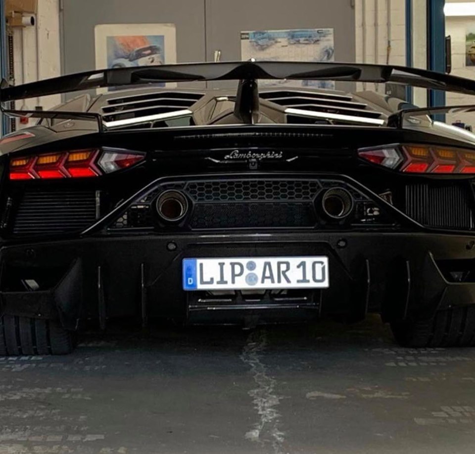 Lamborghini Aventador SVJ chỉ c&oacute; 900 chiếc thuộc bản ti&ecirc;u chuẩn v&agrave; 63 chiếc đặc biệt Lamborghini Aventador SVJ63