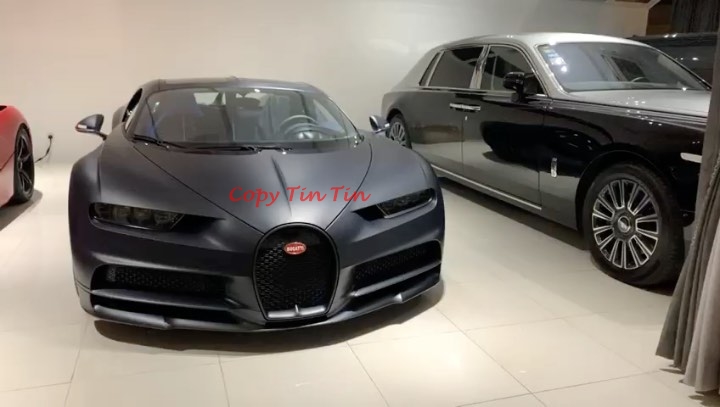 Đại gia Campuchia mua Bugatti Chiron Sport 110 Ans Edition c&ograve;n sở hữu Ferrari LaFerrari Coupe biển tứ qu&yacute; 7