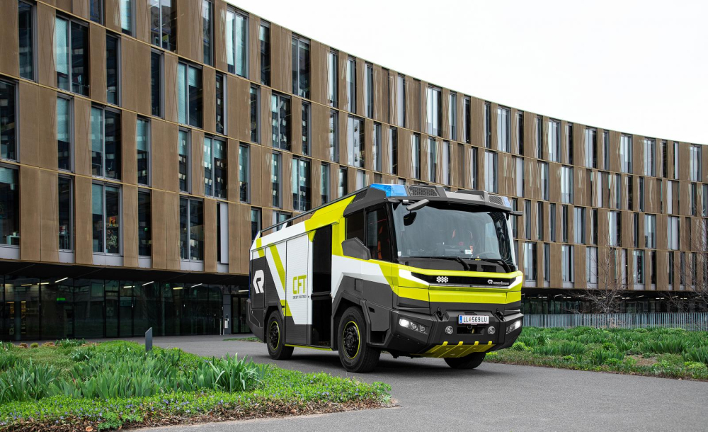 CFT là sản phẩm của Rosenbauer, một trong những nhà sản xuất xe cứu hỏa lớn nhất thế giới