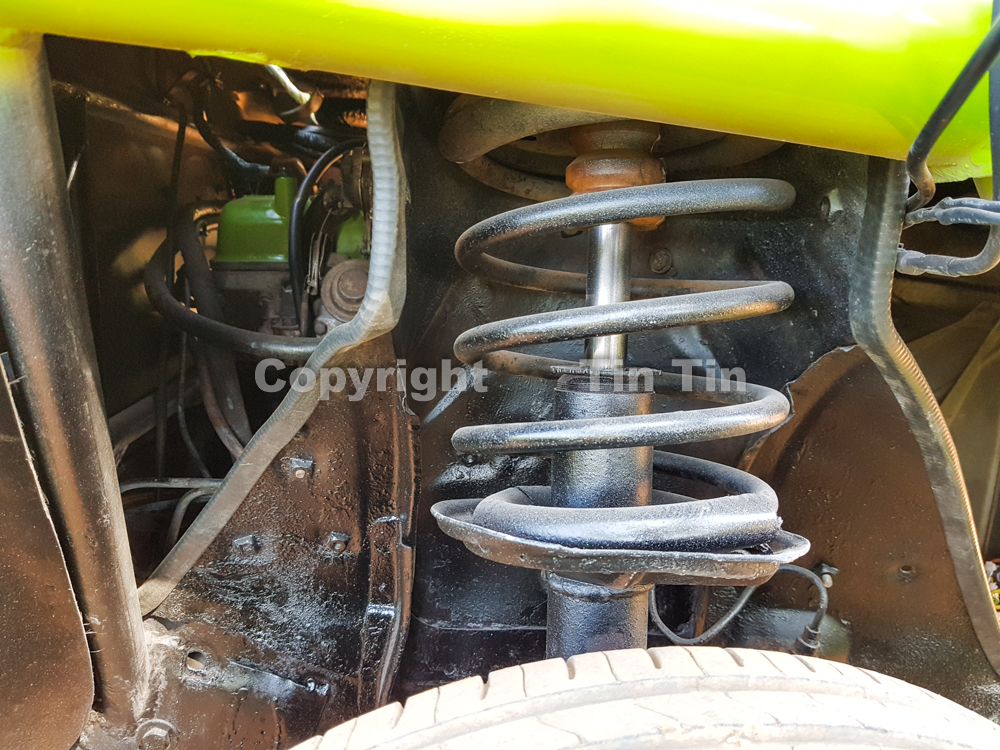 Hệ thống treo Exomotive Exocet chế đầu ti&ecirc;n Việt Nam sử dụng lại của chiếc xe Toyota Cressida
