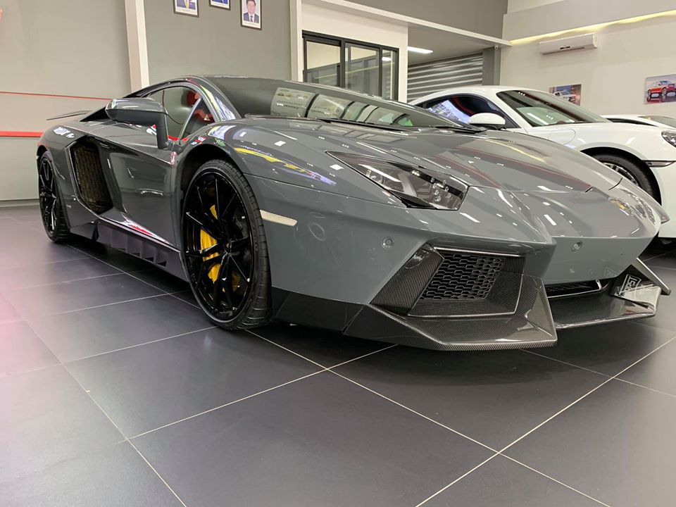Vẻ đẹp của siêu xe Lamborghini Aventador LP700-4 biển Lào mới về Việt Nam Vẻ đẹp của siêu xe Lamborghini Aventador LP700-4 biển Lào mới về Việt Nam