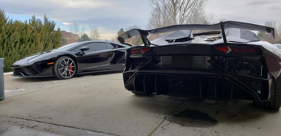 Siêu xe Lamborghini Aventador bằng máy in 3D và Lamborghini Aventador S LP740-4 Roadster của hãng siêu xe Ý mang đến cho bố con Sterling Backus mượn