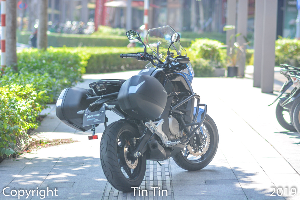 Gi&aacute; xe CFMoto phi&ecirc;n bản 650MT bắt đầu tại dải đất h&igrave;nh chữ S với mức gi&aacute; 187 triệu đồng. Đ&acirc;y cũng l&agrave; chiếc CFMoto đắt nhất tại Việt Nam.