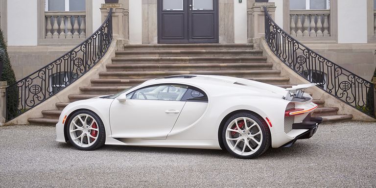 Cản sau xấu xí này là trang bị bắt buộc dành cho Bugatti Chiron tại Mỹ Cản sau xấu xí này là trang bị bắt buộc dành cho Bugatti Chiron tại Mỹ
