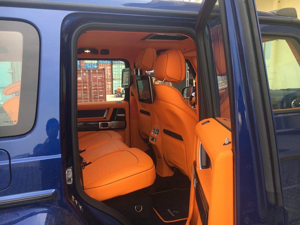Còn đây là các ghế ngồi phía sau của Brabus 800 Widestar thứ 2 tại Việt Nam