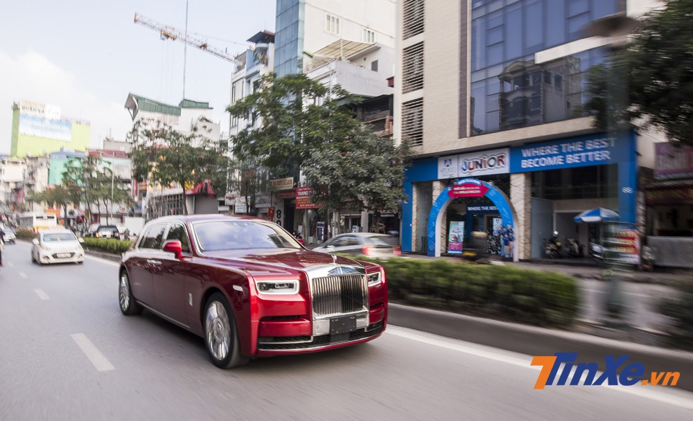 Rolls-Royce Phantom thế hệ thứ 8 chính hãng độc nhất Việt Nam Rolls-Royce Phantom thế hệ thứ 8 chính hãng độc nhất Việt Nam