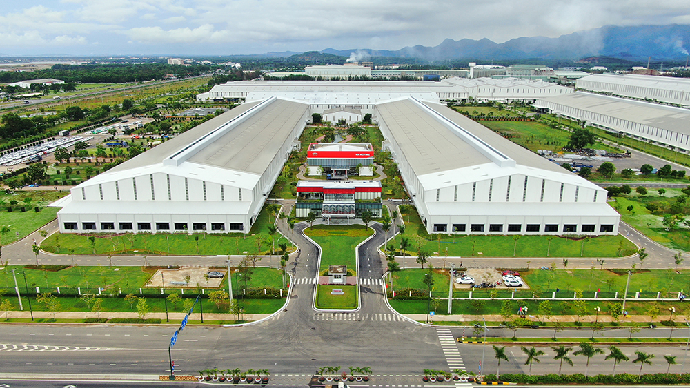 Nh&agrave; m&aacute;y KIA của THACO tại Chu Lai sẽ từng bước ph&aacute;t triển để đạt mục ti&ecirc;u trở th&agrave;nh nh&agrave; m&aacute;y lắp r&aacute;p c&aacute;c d&ograve;ng xe KIA đủ chất lượng xuất khẩu.
