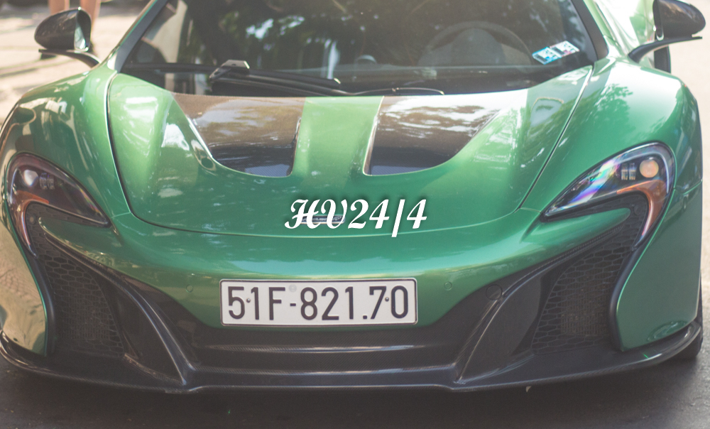 Trước khi thực hiện việc đổi màu sơn cho chiếc siêu xe mui trần McLaren 650S Spider, chồng Diệp Lâm Anh đã độ lại phần nắp capô của xe theo mẫu McLaren P1, vốn chỉ có 375 chiếc được sản xuất trên toàn thế giới.