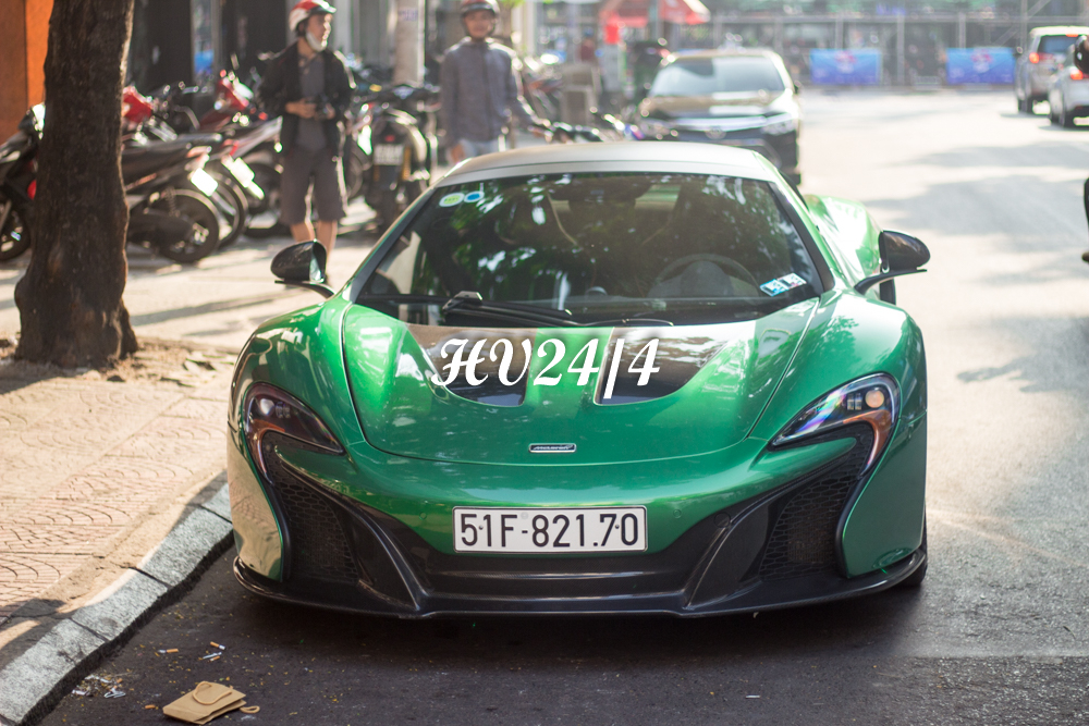 Nói về màu sơn lột trên chiếc siêu xe mui trần McLaren 650S Spider của chồng Diệp Lâm Anh, đây là phương pháp sơn đổi màu trực tiếp, cho ra màu sắc bóng và đẹp như cách pha màu sơn bình thường. Tuy nhiên, chủ nhân có thể dễ dàng lột bỏ màu sơn này giống như cách chơi xe dán đề-can.