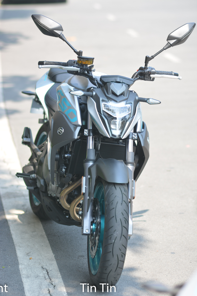Trong bộ tứ mô tô phân khối lớn của CFMoto cập bến Việt Nam vào dịp giáng sinh vừa qua theo diện chính hãng có đến 3 chiếc thuộc phiên bản naked bike.