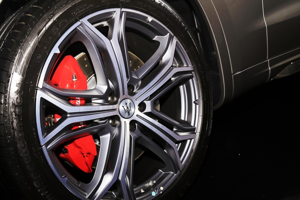 Bộ mâm 22 inch có thiết kế độc đáo trên Maserati Levante Trofeo