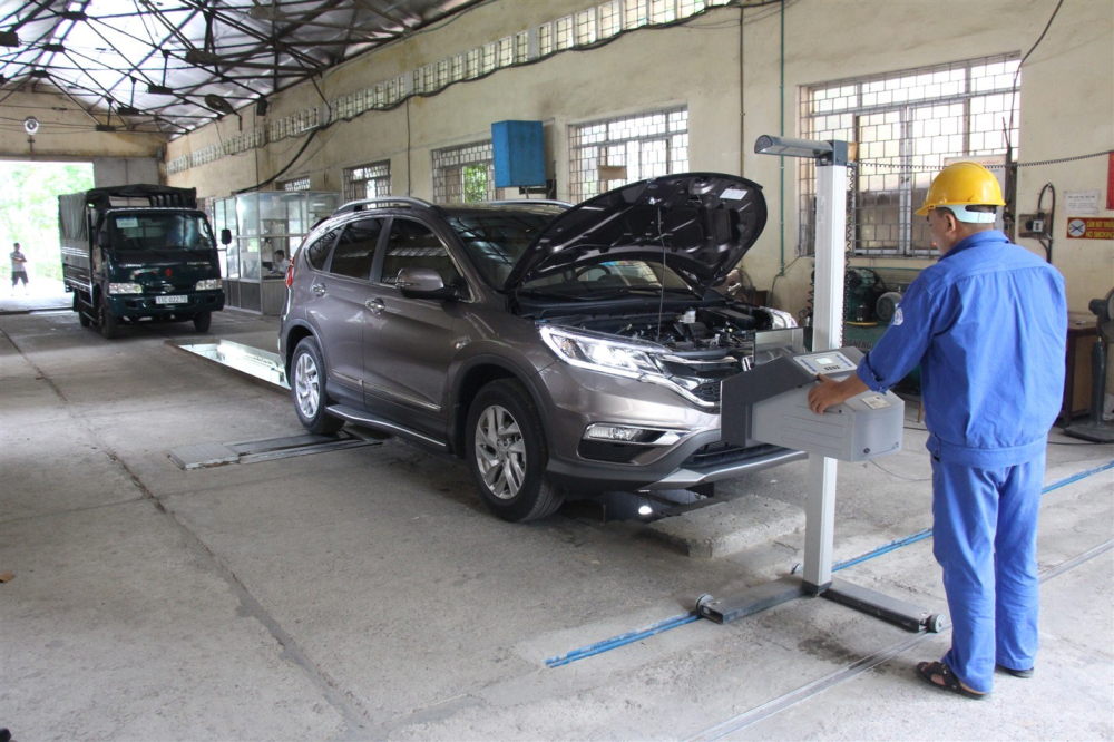 Phí đăng kiểm xe ô tô hiện nay là bao nhiêu Phí đăng kiểm xe ô tô hiện nay là bao nhiêu