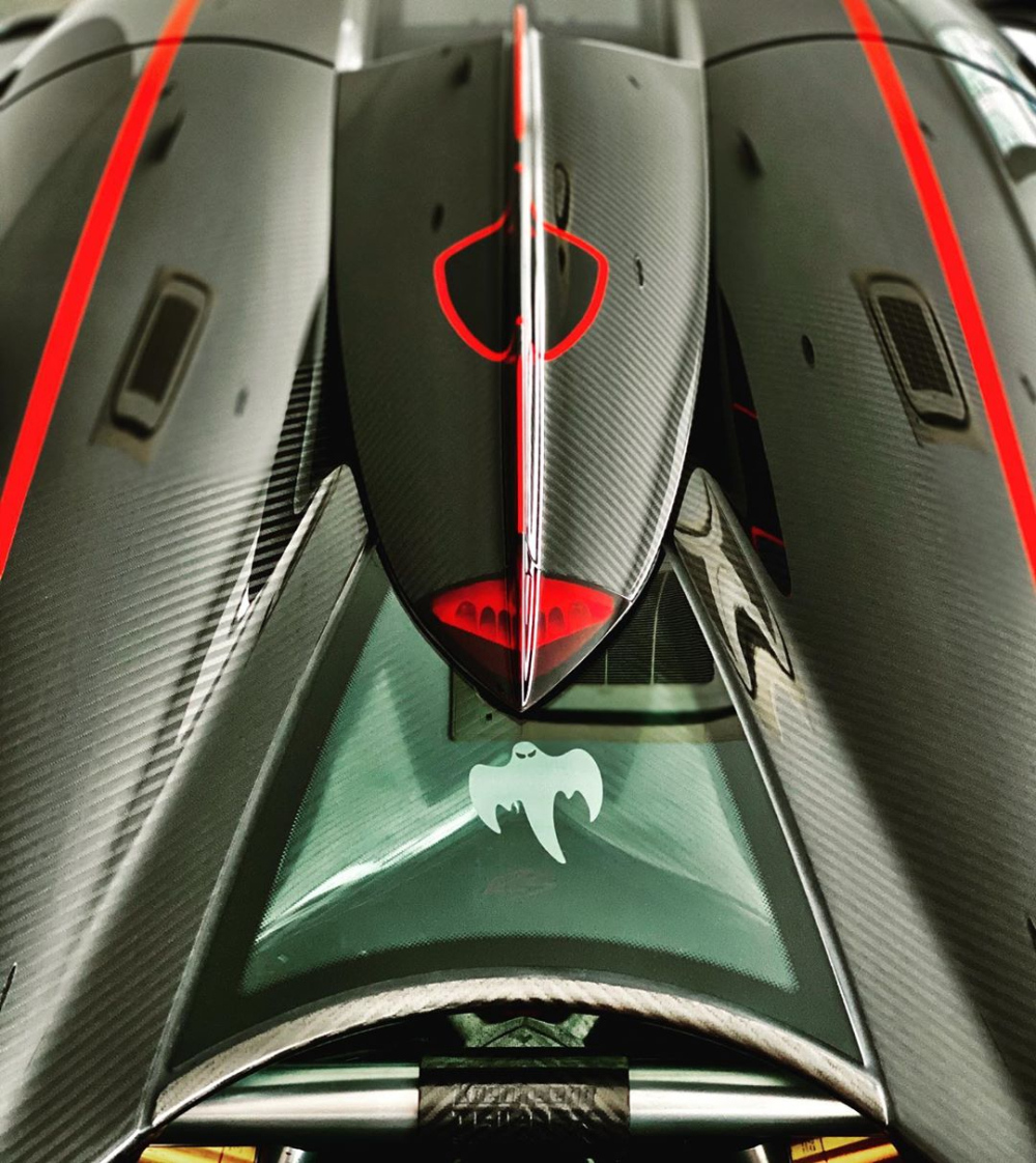 Động cơ kết hợp với hộp số tự động ly hợp kép 7 cấp, nhờ đó, Koenigsegg Agera RS chỉ mất 2,5 giây có thể tăng tốc từ vị trí xuất phát lên 100 km/h trước khi đạt vận tốc tối đa 400 km/h. Động cơ kết hợp với hộp số tự động ly hợp kép 7 cấp, nhờ đó, Koenigsegg Agera RS chỉ mất 2,5 giây có thể tăng tốc từ vị trí xuất phát lên 100 km/h trước khi đạt vận tốc tối đa 400 km/h.