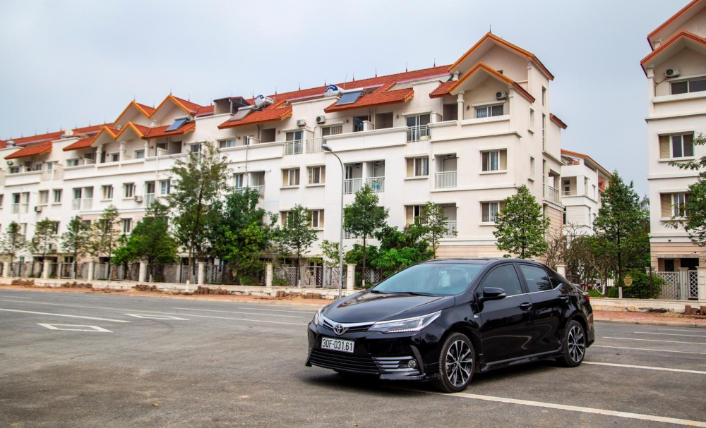 Toyota Corolla Altis một lần nữa quay trở lại chương tr&igrave;nh khuyến m&atilde;i của Toyota Việt Nam