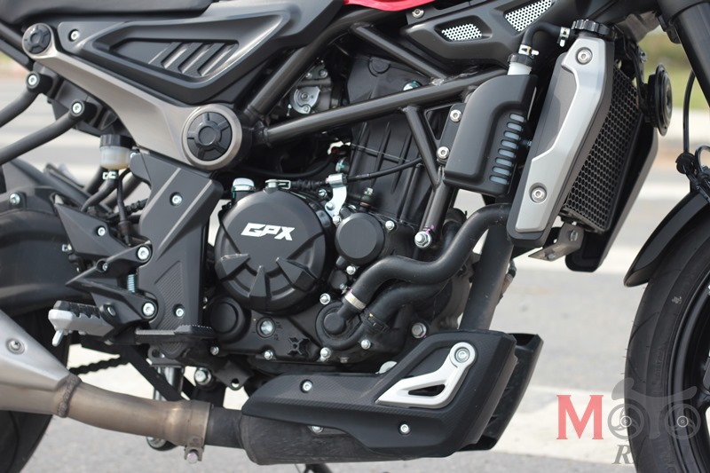 Hợp t&aacute;c sản xuất c&ugrave;ng Loncin, rất c&oacute; thể khối động cơ tr&ecirc;n GPX300 sẽ được MV Agusta 350 sử dụng