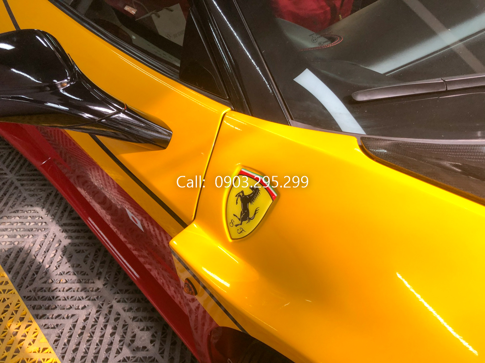 Kh&ocirc;ng c&oacute; bất kỳ n&acirc;ng cấp n&agrave;o ở động cơ cho chiếc si&ecirc;u xe Ferrari 458 Italia độ LB-Silhouette Works của Liberty Walk độc nhất Việt Nam. Nguy&ecirc;n bản, si&ecirc;u xe Ferrari 458 Italia vẫn sử dụng động cơ V8, dung t&iacute;ch 4.5 l&iacute;t, sản sinh c&ocirc;ng suất tối đa 570 m&atilde; lực v&agrave; m&ocirc;-men xoắn cực đại 540 Nm. Kết hợp c&ugrave;ng hộp số ly hợp k&eacute;p 7 cấp, si&ecirc;u xe Ferrari 458 Italia mất khoảng thời gian 3,4 gi&acirc;y để tăng tốc từ vị tr&iacute; xuất ph&aacute;t l&ecirc;n 100 km/h trước khi đạt tốc độ tối đa khoảng 325 km/h.