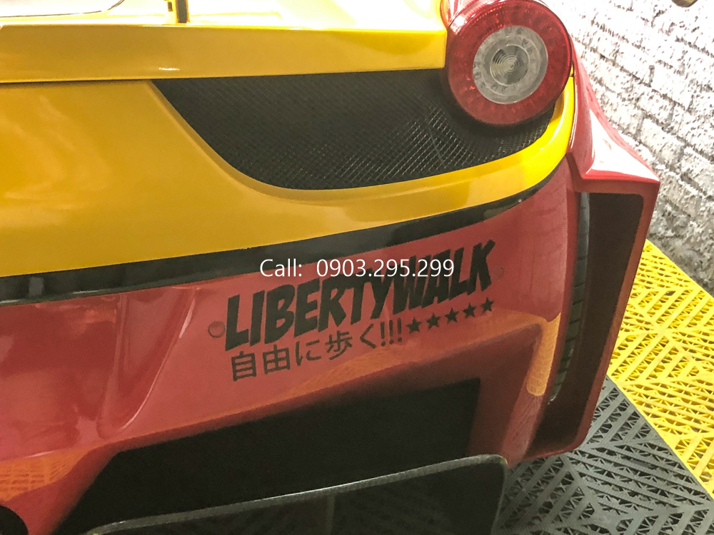 Tuy nhi&ecirc;n chiếc si&ecirc;u xe Ferrari 458 Italia mang g&oacute;i độ LB-Silhouette Works của Liberty Walk đ&atilde; được chủ nh&acirc;n thay to&agrave;n bộ hệ thống ống xả zin của xe bằng khẩu ph&aacute;o của h&atilde;ng Fi