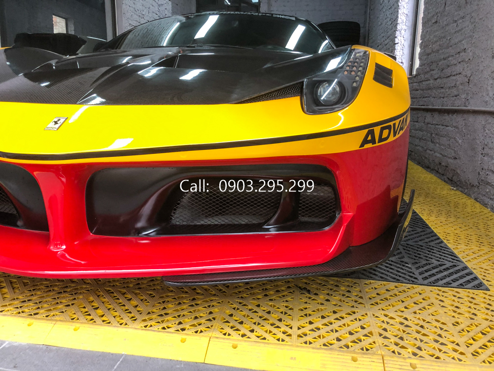 T&iacute;nh đến thời điểm hiện tại, đ&acirc;y l&agrave; chiếc si&ecirc;u xe Ferrari 458 Italia độ Liberty Walk thứ 2 tại Việt Nam. So với chiếc Ferrari 458 Italia đầu ti&ecirc;n độ Liberty Walk, chiếc thứ 2 kh&ocirc;ng cần phải cắt v&egrave; nhưng qu&aacute; tr&igrave;nh độ kỳ c&ocirc;ng hơn v&agrave; thuộc bản mới nhất được ra mắt v&agrave;o năm 2019.
