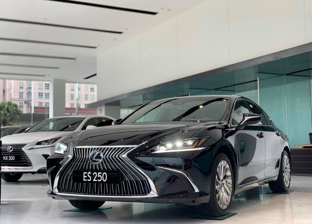 Lexus ES 250 2020