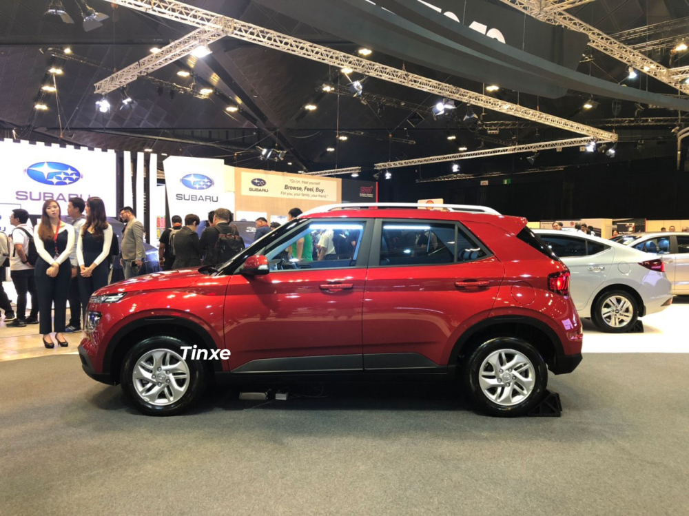 Hyundai Venue 2020 c&oacute; k&iacute;ch thước nhỏ hơn đ&agrave;n anh Kona