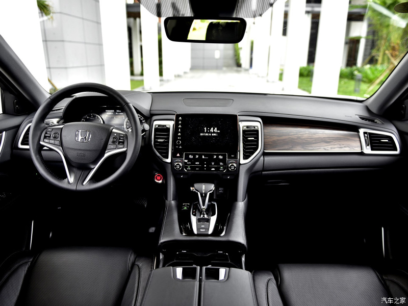 Nội thất của Honda UR-V bản cũ