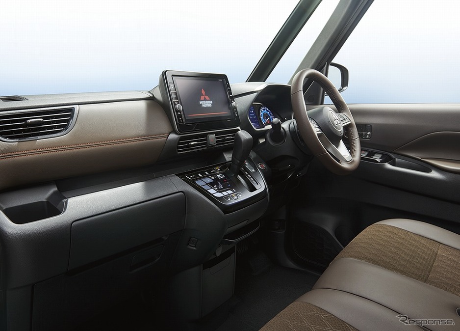 Nội thất b&ecirc;n trong Mitsubishi eK X Space 2020