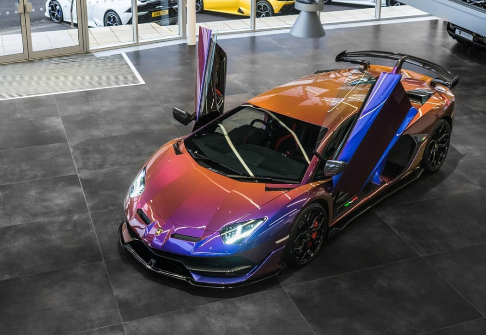Fabio Meneghetti, thủ lĩnh bộ phận Ad Personam của h&atilde;ng Lamborghini gần đ&acirc;y đ&atilde; tiết lộ mới b&agrave;n giao một si&ecirc;u phẩm Lamborghini Aventador SVJ cho kh&aacute;ch h&agrave;ng