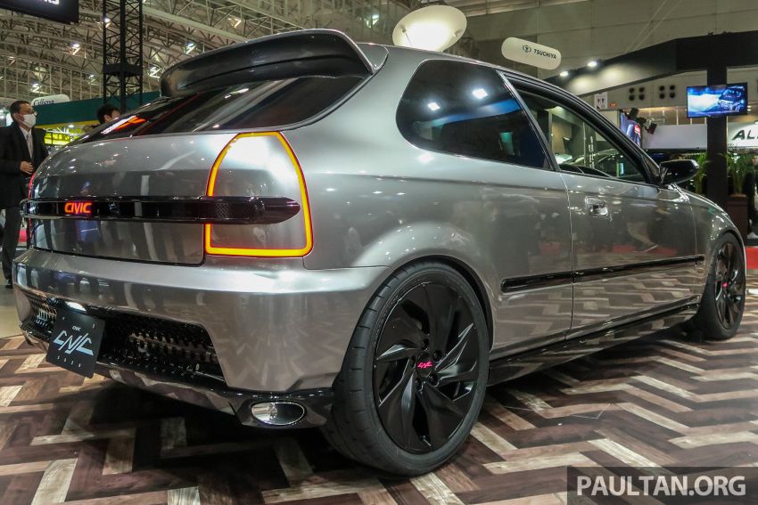 Honda Civic Cyber Night Japan Cruiser 2020 vẫn mang kiểu d&aacute;ng hatchback