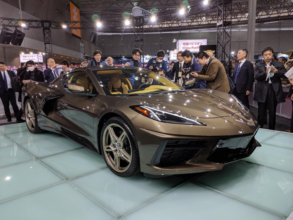 Còn riêng phiên bản Chevrolet Corvette C8 3LT có giá bán lên đến 14 triệu Yên tương đương 128.000 đô la hay 2,96 tỷ đồng. Cấu hình cao cấp hơn của Chevrolet Corvette thế hệ thứ 8 là Z51 có sức mạnh đến 495 mã lực không được công bố giá bán tại triển lãm Tokyo Auto Salon 2020. Còn riêng phiên bản Chevrolet Corvette C8 3LT có giá bán lên đến 14 triệu Yên tương đương 128.000 đô la hay 2,96 tỷ đồng. Cấu hình cao cấp hơn của Chevrolet Corvette thế hệ thứ 8 là Z51 có sức mạnh đến 495 mã lực không được công bố giá bán tại triển lãm Tokyo Auto Salon 2020.