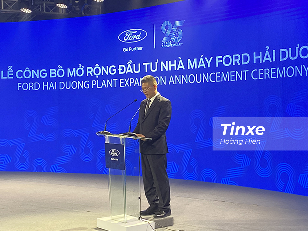 Ông Phạm Văn Dũng - Tổng giám đốc Ford Việt Nam - phát biểu công bố mở rộng đầu tư nhà máy Ford Hải Dương. Ông Phạm Văn Dũng - Tổng giám đốc Ford Việt Nam - phát biểu công bố mở rộng đầu tư nhà máy Ford Hải Dương.