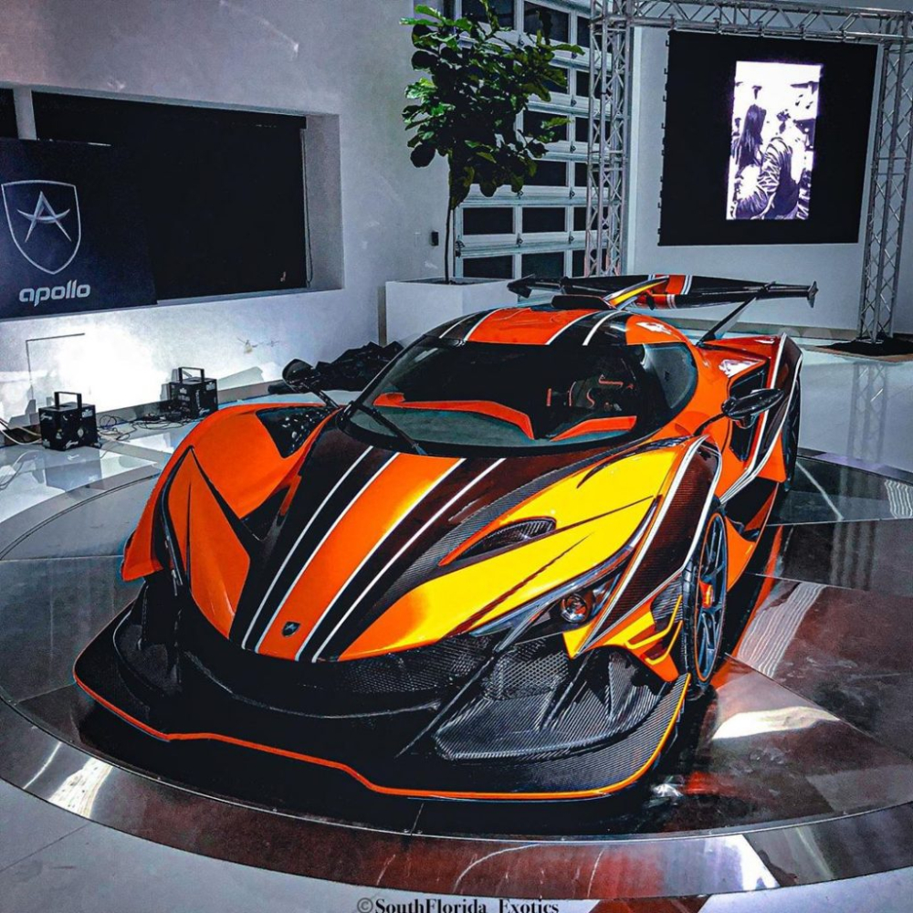 Siêu xe triệu USD Apollo Intensa Emozione sở hữu khối động cơ V12, hút khí tự nhiên, dung tích 6,3 lít, sản sinh công suất tối đa 769 mã lực và mô-men xoắn cực đại 760 Nm. Sức mạnh được truyền tới bánh thông qua hộp số tuần tự 6 cấp. Siêu xe triệu USD Apollo Intensa Emozione sở hữu khối động cơ V12, hút khí tự nhiên, dung tích 6,3 lít, sản sinh công suất tối đa 769 mã lực và mô-men xoắn cực đại 760 Nm. Sức mạnh được truyền tới bánh thông qua hộp số tuần tự 6 cấp.
