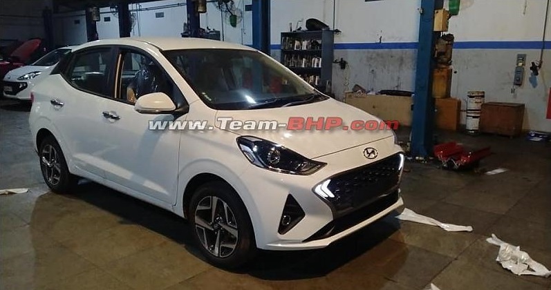 Hyundai Aura 2020 xuất hiện tại đại lý trước ngày bán ra thị trường Ấn Độ Hyundai Aura 2020 xuất hiện tại đại lý trước ngày bán ra thị trường Ấn Độ