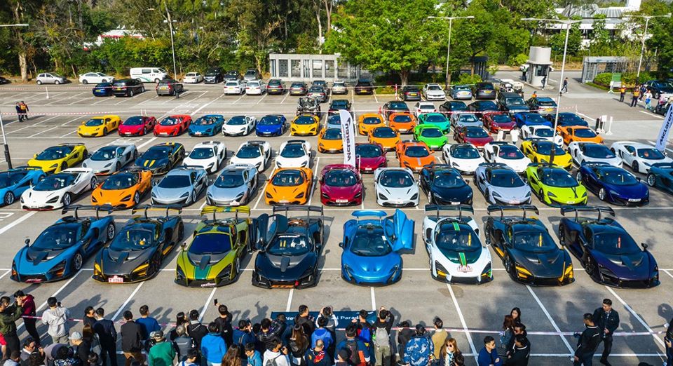 8 cực phẩm McLaren xếp h&agrave;ng đầu ti&ecirc;n bao gồm 6 chiếc Senna, 1 chiếc McLaren P1 v&agrave; một McLaren Senna GTR