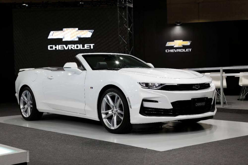 Giống với phiên bản ra mắt trước đây ở Mỹ, Chevrolet Camaro 2020 tại Nhật Bản sẽ sở hữu phần cản trước hầm hố và giống với phiên bản Shock Concept. Giống với phiên bản ra mắt trước đây ở Mỹ, Chevrolet Camaro 2020 tại Nhật Bản sẽ sở hữu phần cản trước hầm hố và giống với phiên bản Shock Concept.