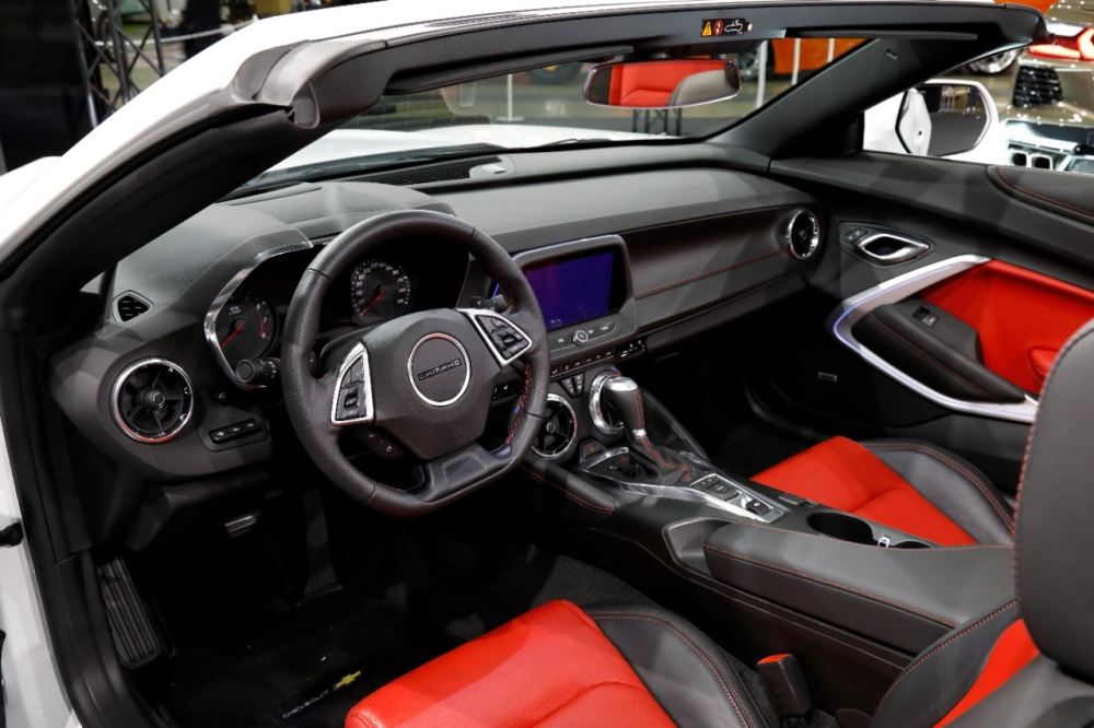 Nội thất chiếc xe thể thao Chevrolet Camaro 2020 ra mắt tại thị trường Nhật Bản Nội thất chiếc xe thể thao Chevrolet Camaro 2020 ra mắt tại thị trường Nhật Bản