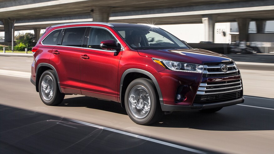 Toyota Highlander l&agrave; mẫu xe được chủ nh&acirc;n giữ lại d&ugrave;ng trong thời gian l&acirc;u nhất