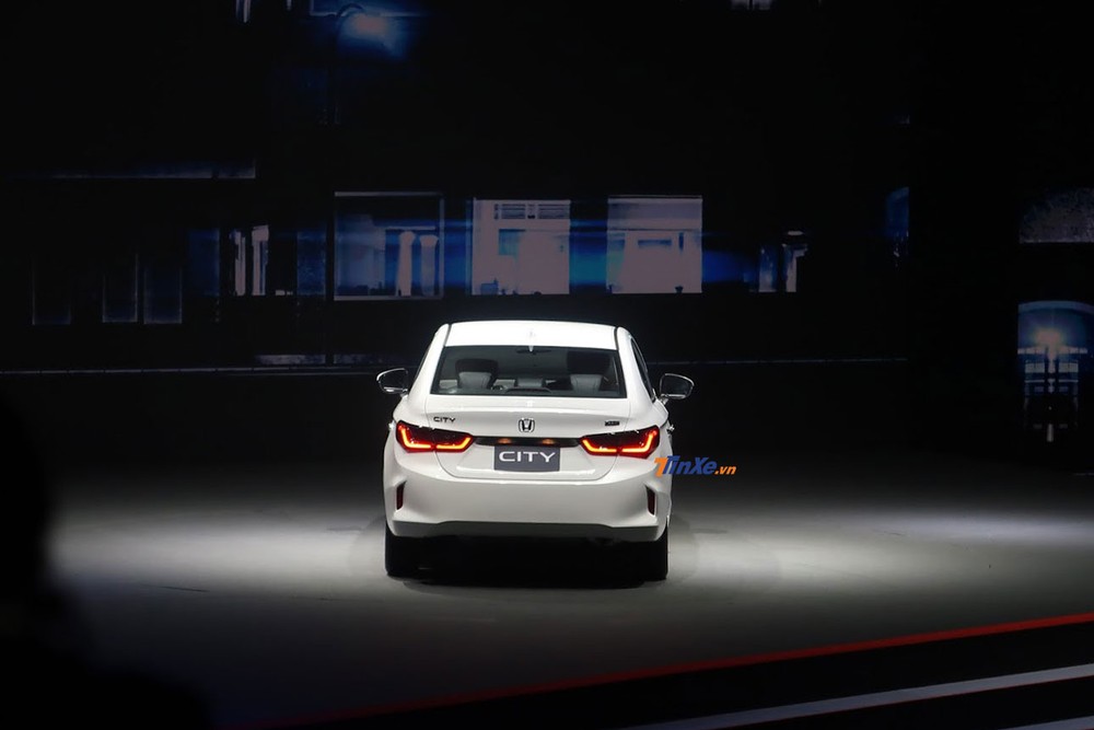 Honda City 2020 được trang bị đèn pha và đèn hậu LED