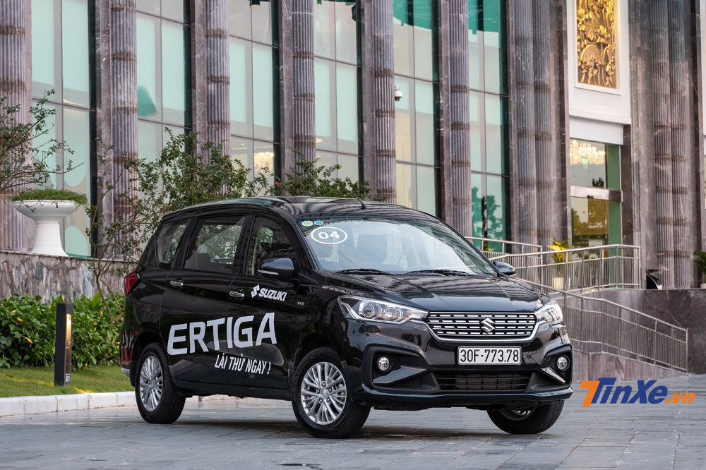 Phải đến th&aacute;ng 3 Suzuki Ertiga 2020 mới c&oacute; xe giao kh&aacute;ch