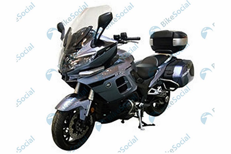 H&igrave;nh ảnh QJ1200 được cho l&agrave; mẫu xe Touring đang được ph&aacute;t triển bởi Benelli