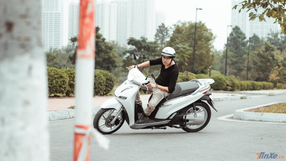 Pega eSH tăng gi&aacute; b&aacute;n 3 triệu đồng so với ni&ecirc;m yết